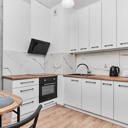 Kosciuszki By Renters * Wroclaw