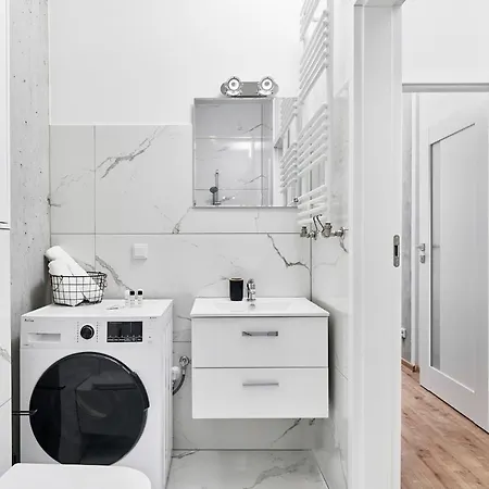 Apartment Kosciuszki By Renters Wroclaw
